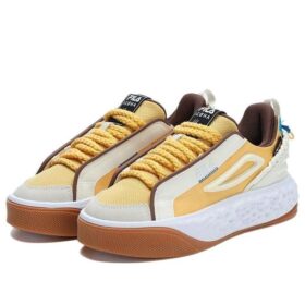 Court Deluxe Low “Vit Brun Gul”
