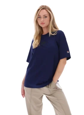 Fila Navy Cinzia T-shirt i boyfriend-stil